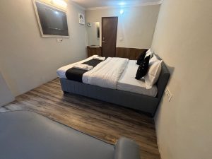 WhatsApp Image 2025-10-08 at 5.10.29 PM (5)